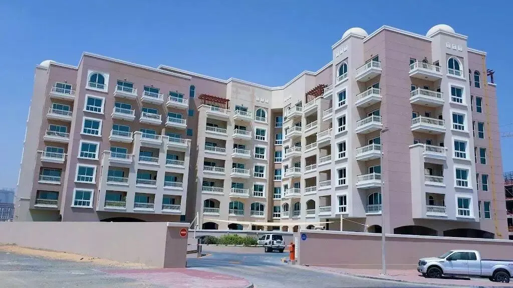 Arjan: Burj View Residence by Al Madar Investment, Arjan